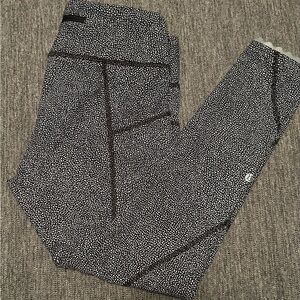 Lululemon Athletica Black and White Speckled Leggings